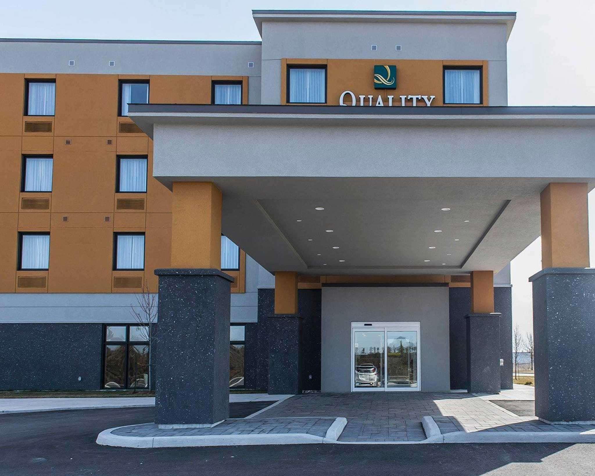 Quality Inn & Suites Kingston Exterior foto