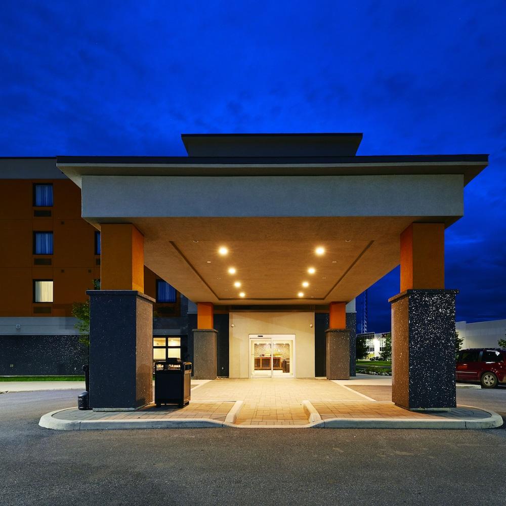 Quality Inn & Suites Kingston Exterior foto